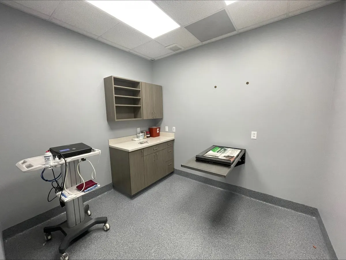 Southern Crossing Animal Hospital: photo 3