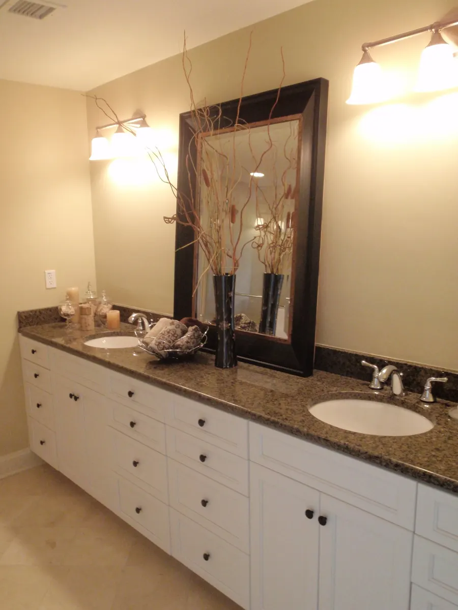 Goodwyn Condo Renovation: photo 2