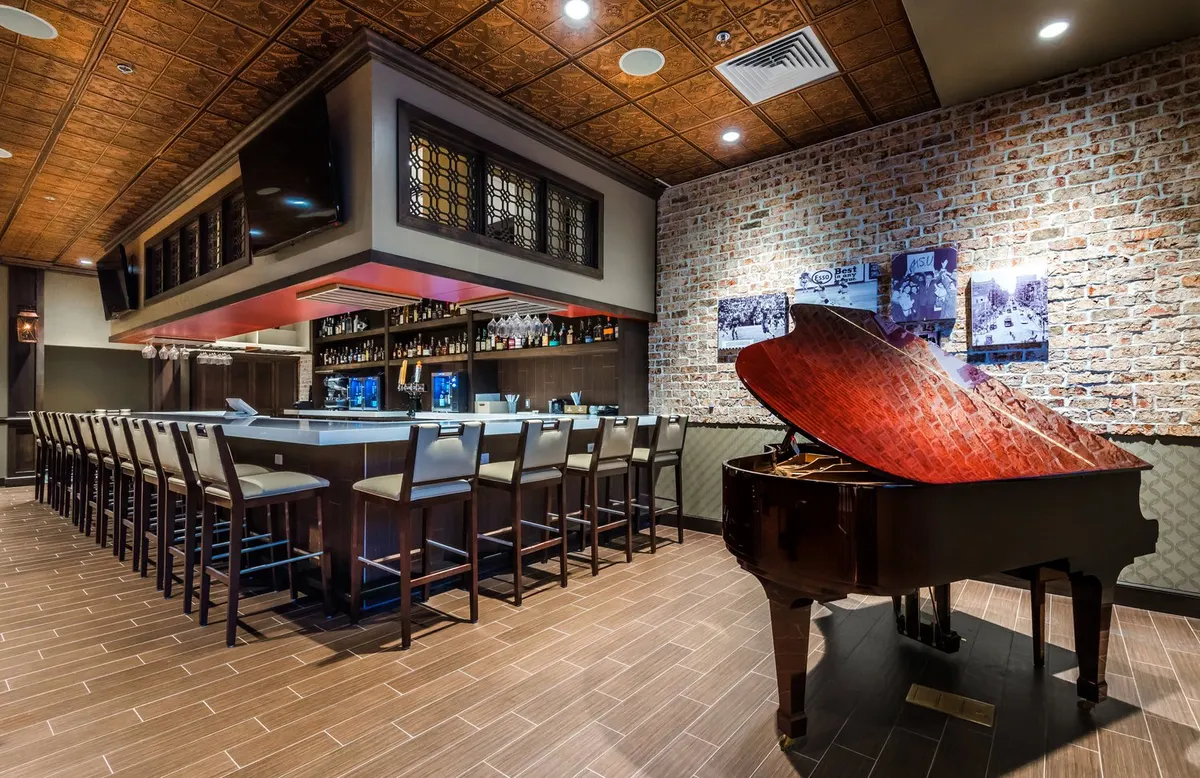 Char Restaurant: photo 3