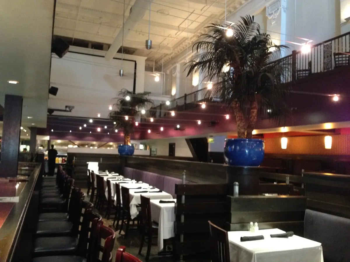 Majestic Grille: photo 3