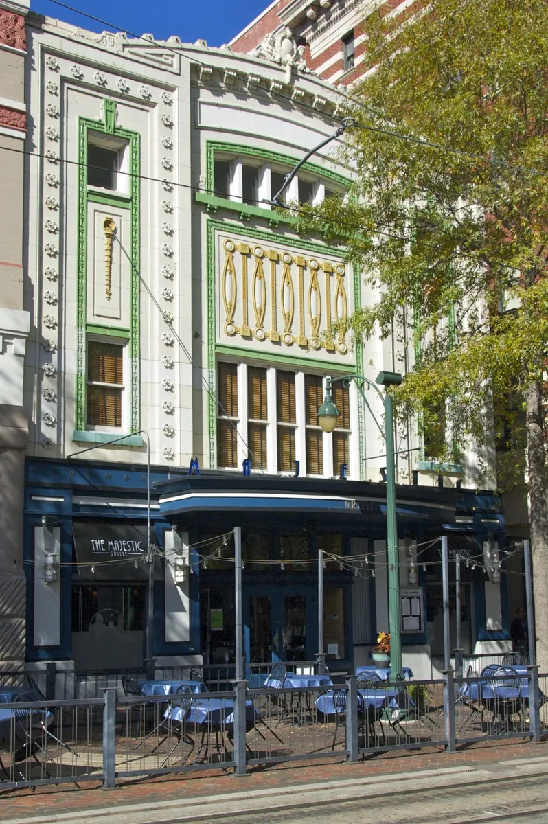 Majestic Grille: photo 8