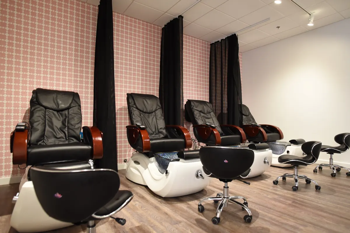 Gould's Spa & Salon — Main St: photo 5